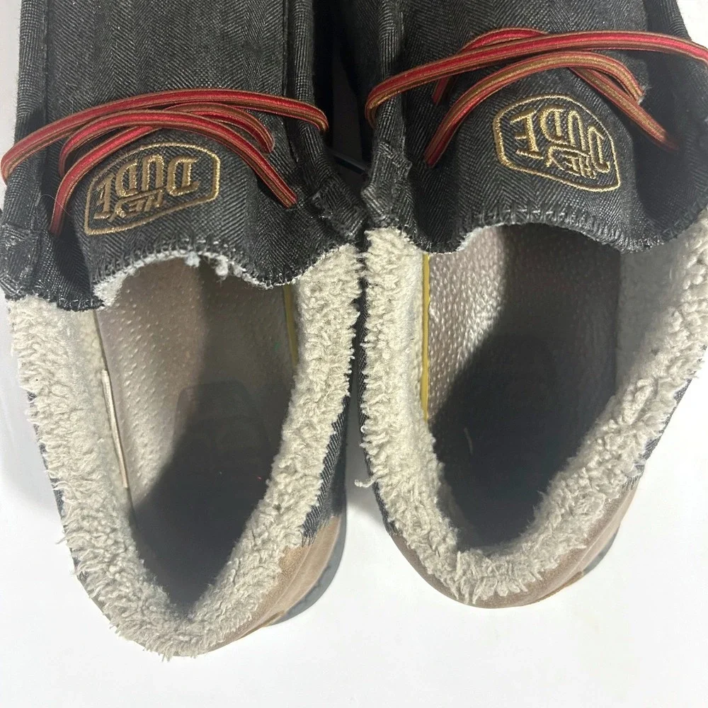 Hey Dude Wally Black Shell Mens Size 11 Grey Faux Fur Lined Loafers Casual Cozy